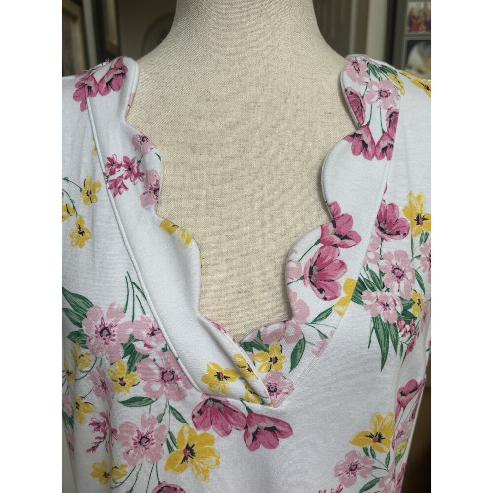 Crown & Ivy Floral Sleeveless Ruffle Neck Rayon Top Sz L Cottage Core - Picture 5 of 7